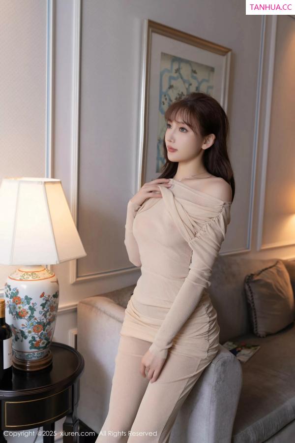 陆萱萱  [XiuRen]高清写真图 2025.06.19 No.10436 陆萱萱 白色情趣第7张图片